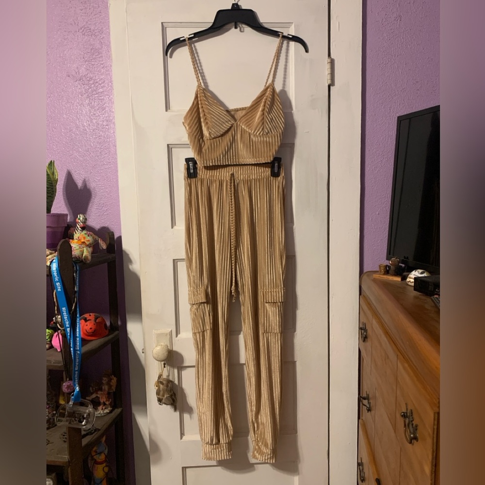 CBR Two Set Beige Bralette & Pants Outfit